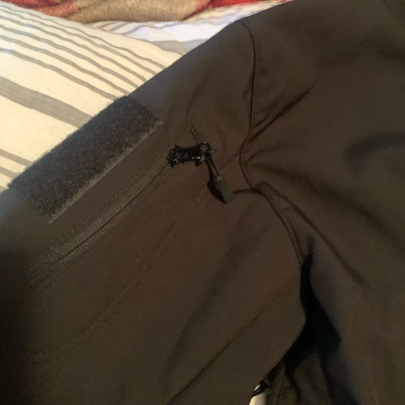 Men’s Waterproof Soft Shell Tactical jacket Lg - Picture 2 of 10